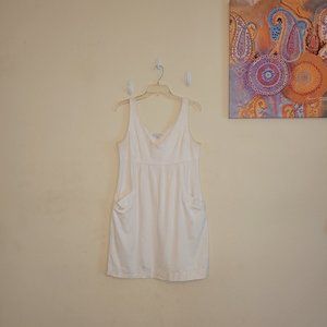 White mini dress with pockets size Large